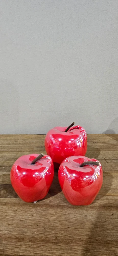 Maçãs