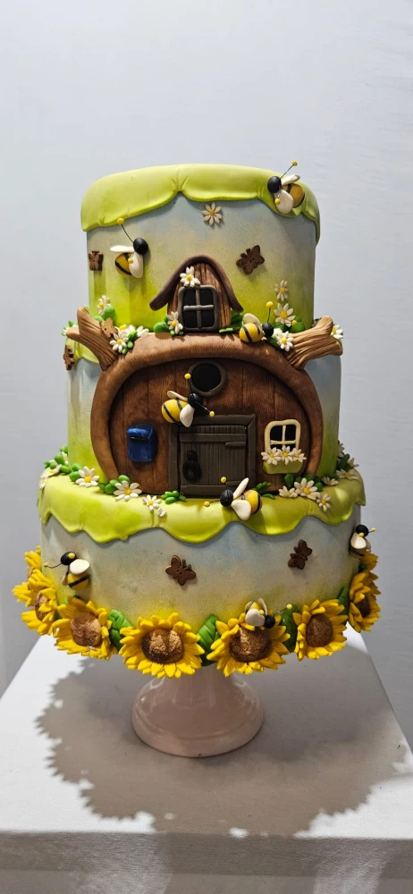Bolo Flores e Abelha